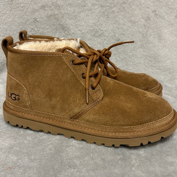 UGG Women's Neumel Fashion Boots Size 9 - Picture 2 of 8